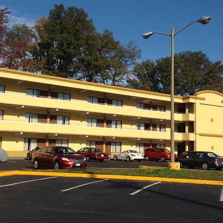 Diamond Inn & Suites Richmond Exterior foto